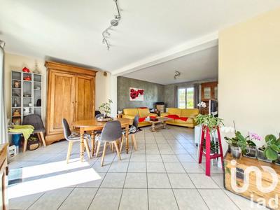 Maison - 134 m² - 7 pièces
