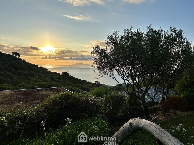 Maison - 175 m² - 4 pièces