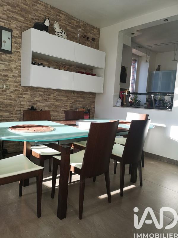 Maison - 326 m² - 10 pièces