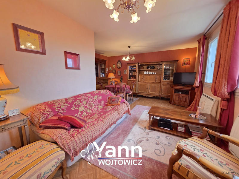 Maison - 86 m² - 5 pièces