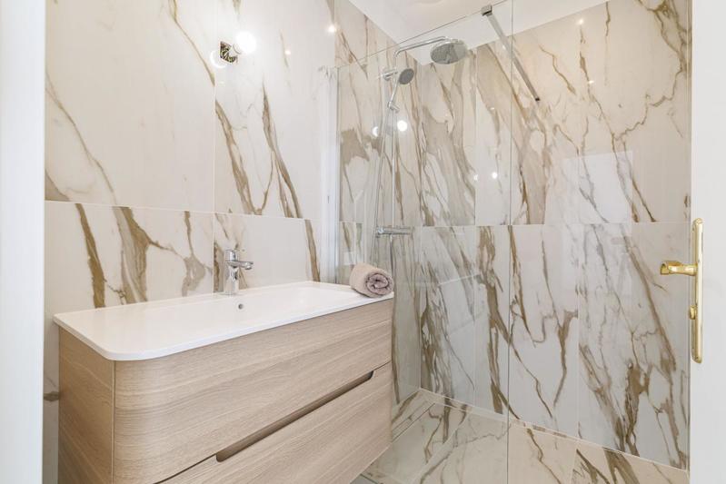 Appartement - 167 m² - 5 pièces