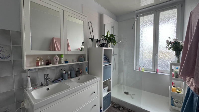 Maison - 292 m² - 9 pièces