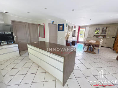 Maison - 92 m² - 3 pièces