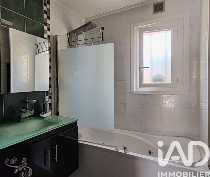 Maison - 96 m² - 6 pièces