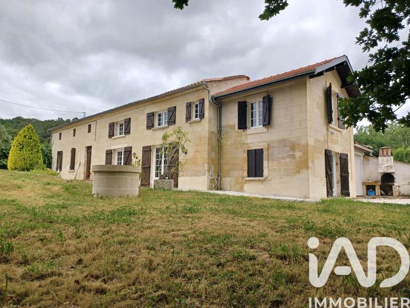 Maison - 200 m² - 5 pièces