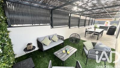 Maison - 96 m² - 5 pièces