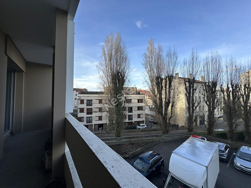 Appartement - 87 m² - 3 pièces