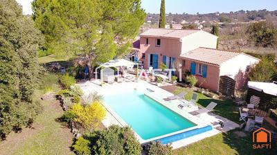 Villa - 167 m² - 7 pièces