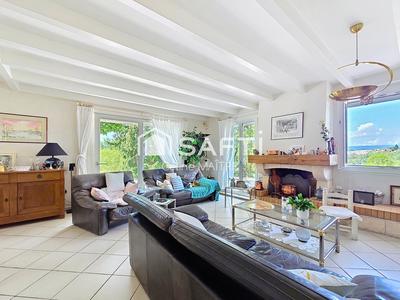 Maison - 133 m² - 5 pièces