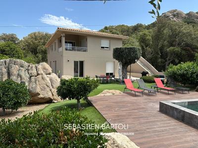 Maison - 174 m² - 6 pièces