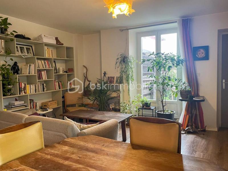 Appartement - 134 m² - 6 pièces