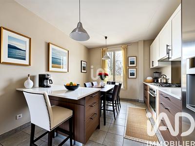 Maison - 86 m² - 4 pièces