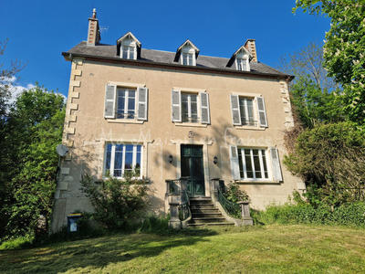 Maison de maîtres - 161 m² - 10 pièces