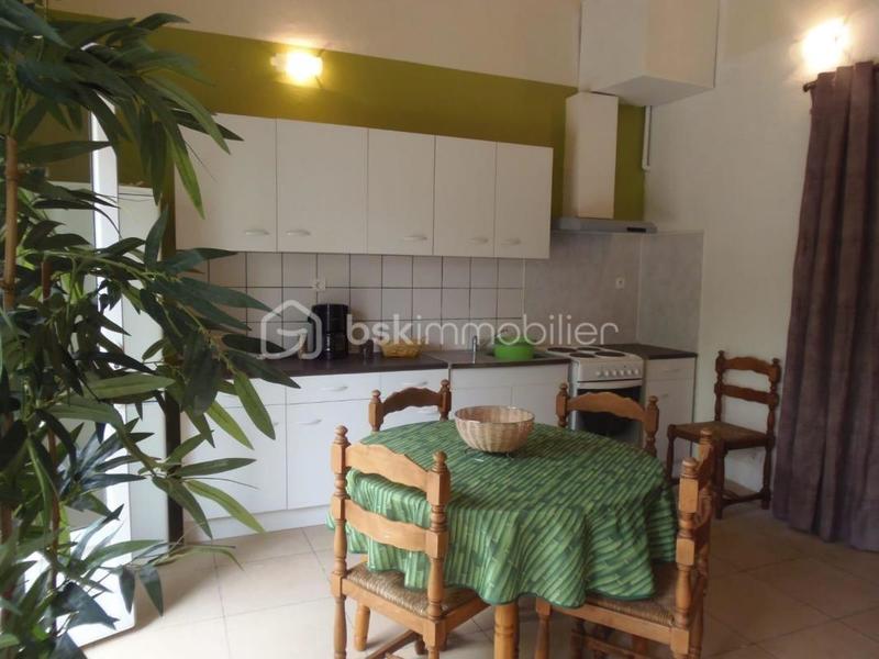 Immeuble - 800 m² - 37 pièces