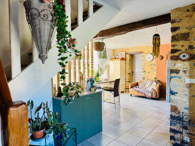 Propriété - 580 m² - 17 pièces