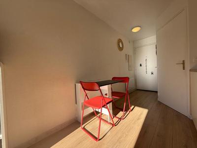 Studio - 18 m² - 2 pièces