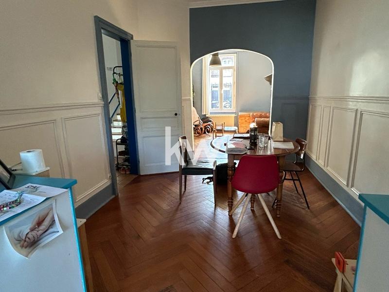 Maison traditionnelle - 111 m² - 6 pièces