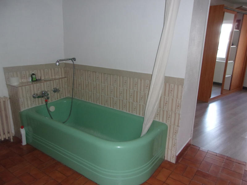 Maison - 200 m² - 8 pièces