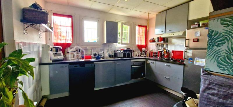 Demeure - 120 m² - 7 pièces