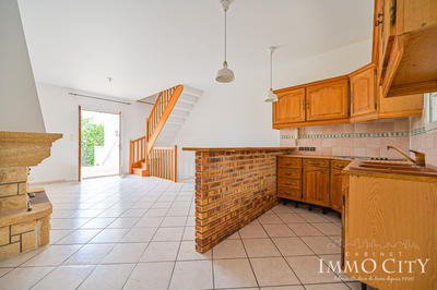 Maison - 94 m² - 5 pièces