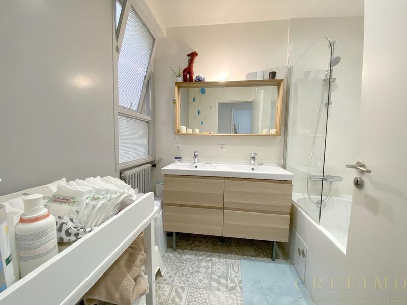 Appartement - 82 m² - 3 pièces