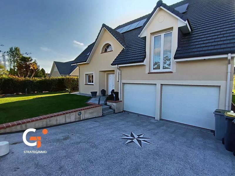 Maison - 175 m² - 8 pièces