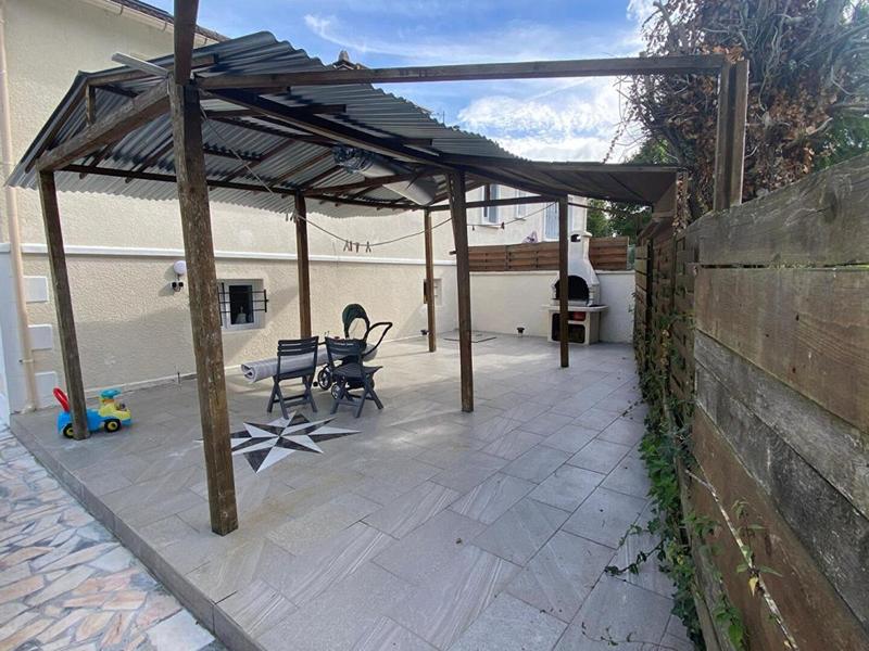 Maison - 147 m² - 6 pièces