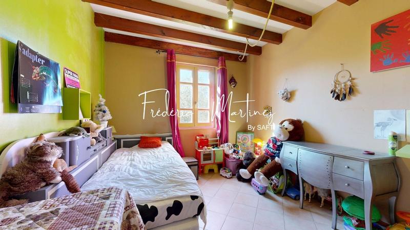 Maison - 205 m² - 8 pièces