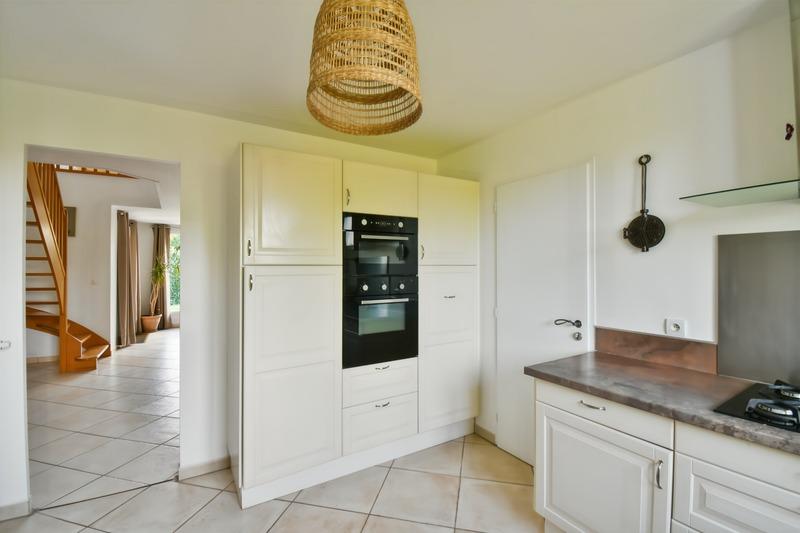 Maison - 170 m² - 8 pièces