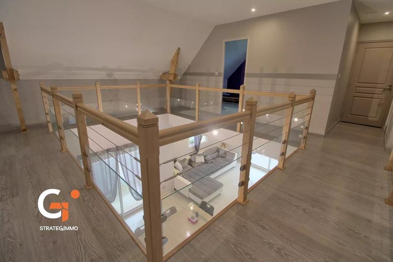 Maison - 183 m² - 7 pièces