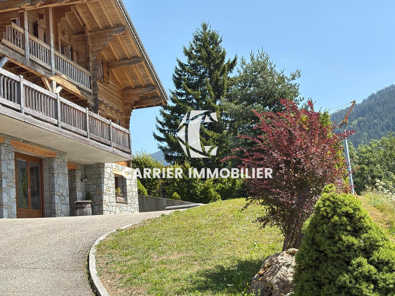 Châlet - 205 m² - 12 pièces