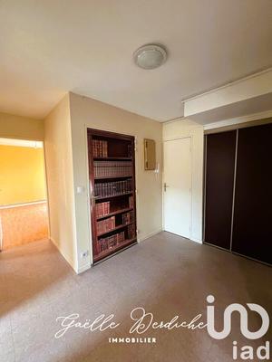 Appartement - 91 m² - 3 pièces