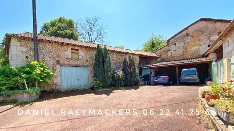 Maison - 300 m² - 11 pièces