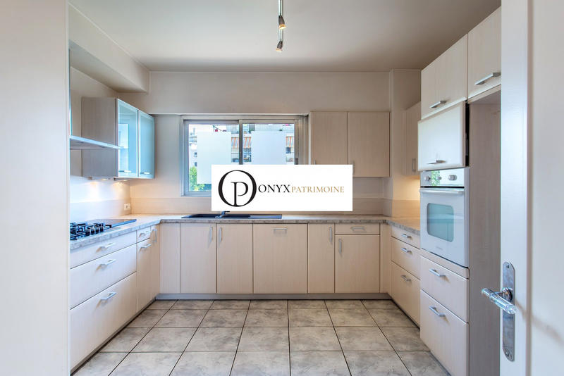 Appartement - 144 m² - 4 pièces