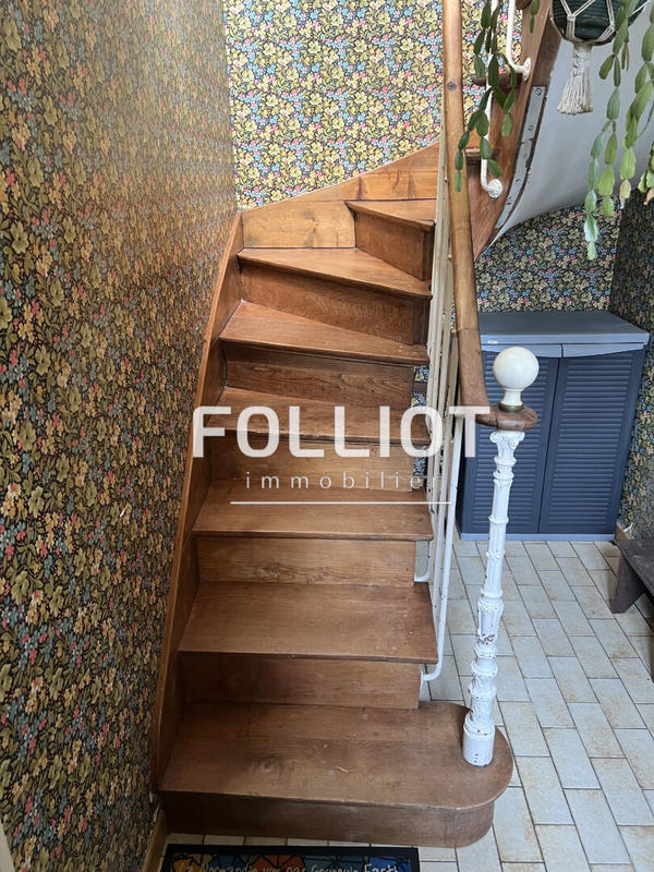 Maison - 163 m² - 8 pièces