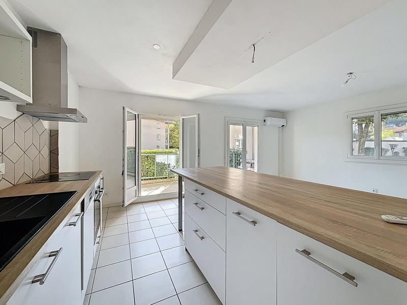 Appartement - 64 m² - 3 pièces