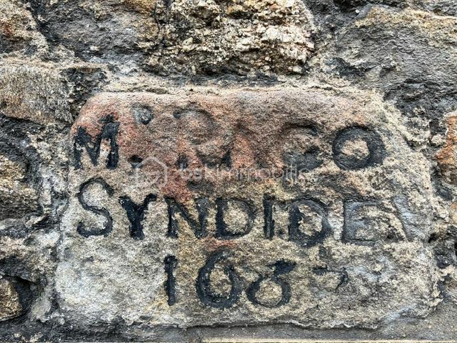 Demeure - 234 m² - 8 pièces