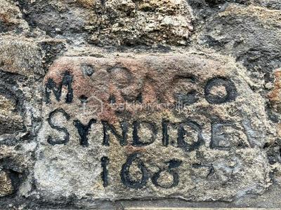 Demeure - 234 m² - 8 pièces