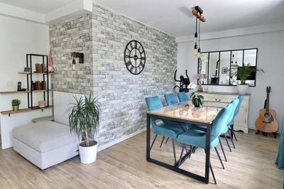 Maison - 110 m² - 6 pièces