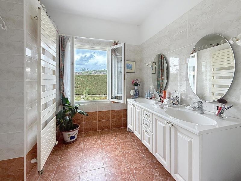 Villa - 172 m² - 4 pièces