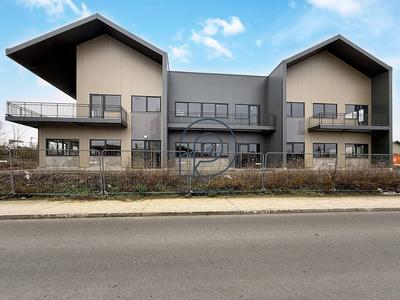 Local d'activités - 370 m²