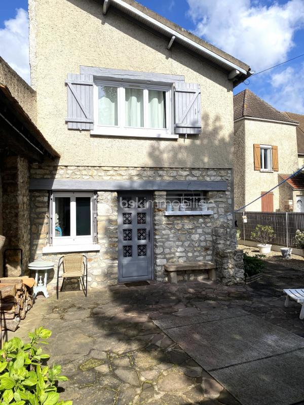 Maison ancienne - 174 m² - 7 pièces