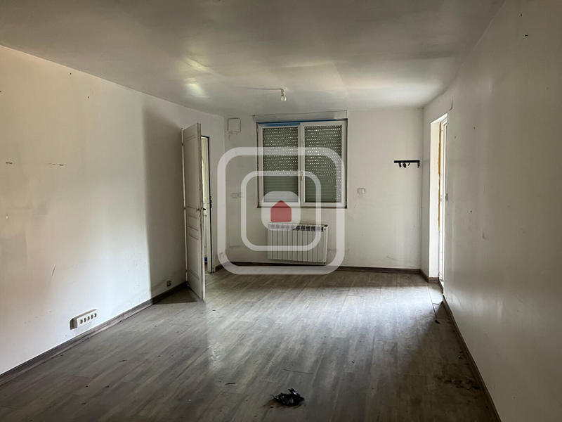 Maison - 209 m² - 3 pièces