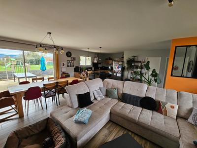 Maison - 122 m² - 5 pièces