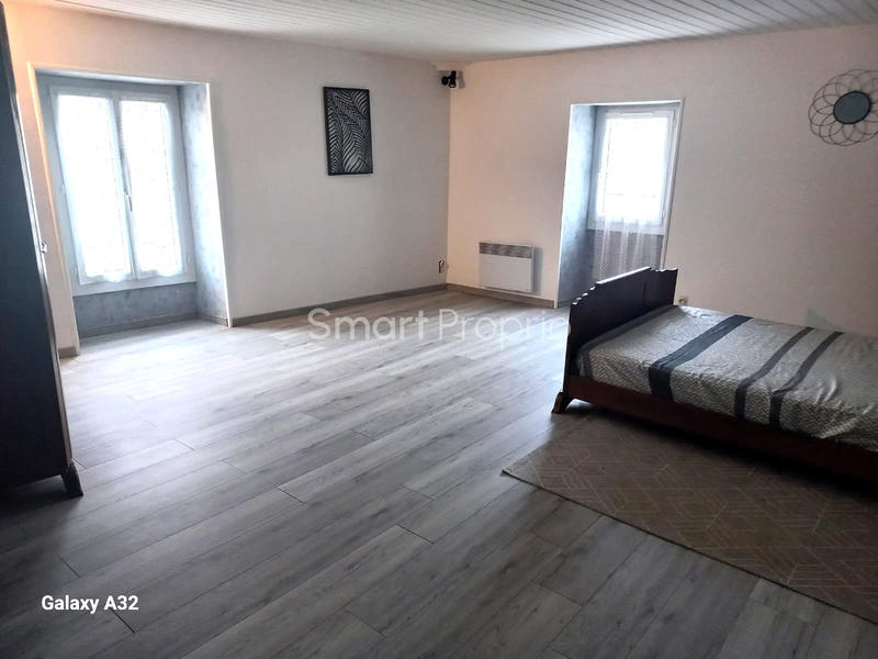 Maison - 272 m² - 13 pièces