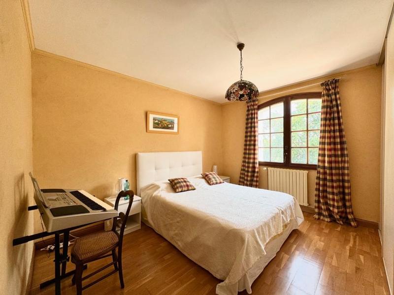 Demeure - 163 m² - 6 pièces