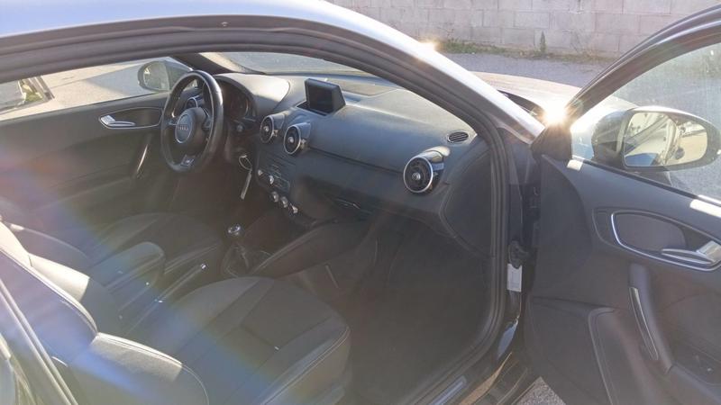 Audi A1 I 1.6 Tdi 90 s line