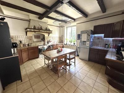 Maison de village - 210 m² - 8 pièces