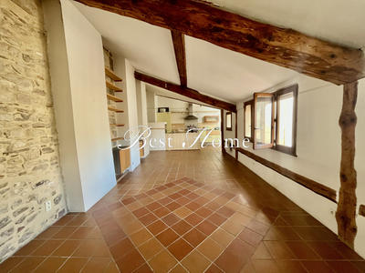 Appartement - 96 m² - 3 pièces