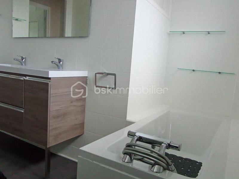 Maison de ville - 95 m² - 5 pièces